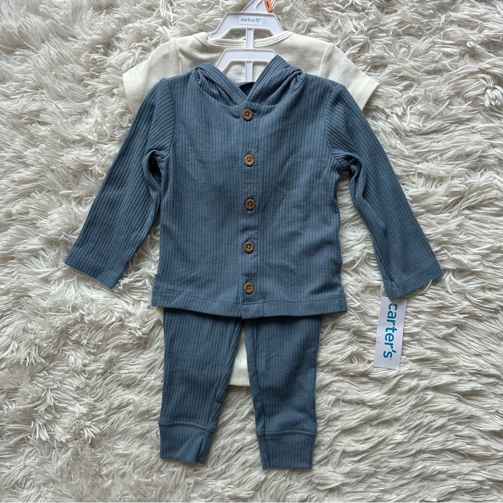 Carter's Outfit and Jumpsuit Bundle New With Tags Size 12 Months - Picture 2 of 11